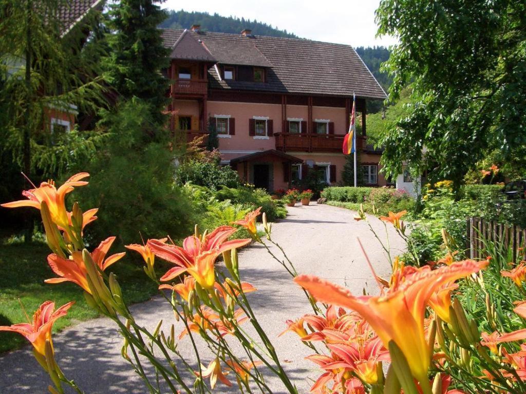 Georgihof Im Park Unterburg am Klopeiner See Exterior foto